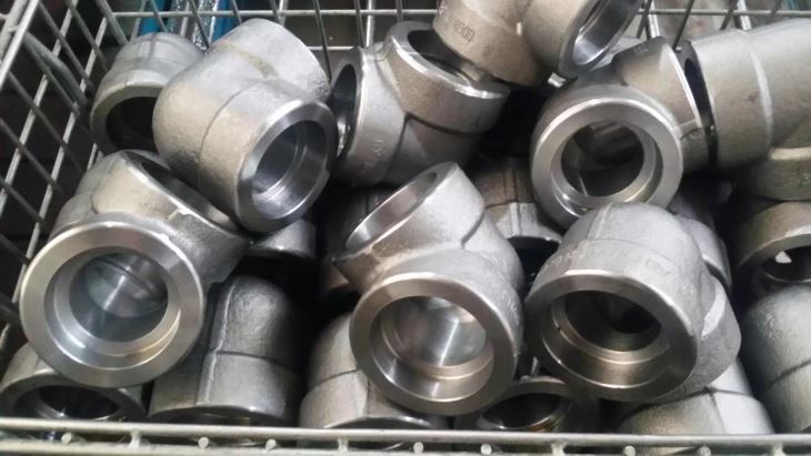 ASME SA - 182  ASTM A 182  F 317 L Coude à souder à emboîtement