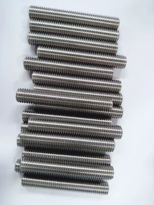 N ° de pièce forgée à chaud 2. 4819  Hastelloy C - 2 76 Alliage C - 2 76 Goujon fileté complet selon DIN 975