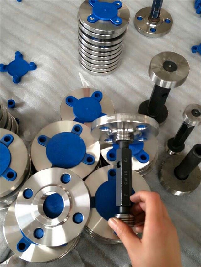 A105N Threaded Flange